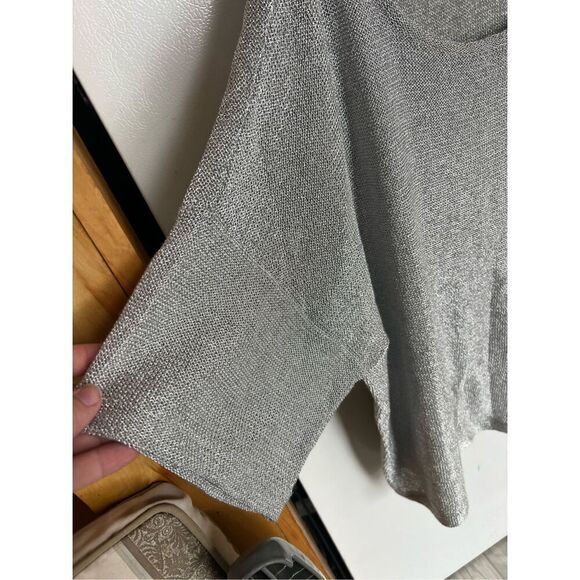 Forever 21+ Plus Sizes Grey Top Woman’s Size 3X - Picture 2 of 7